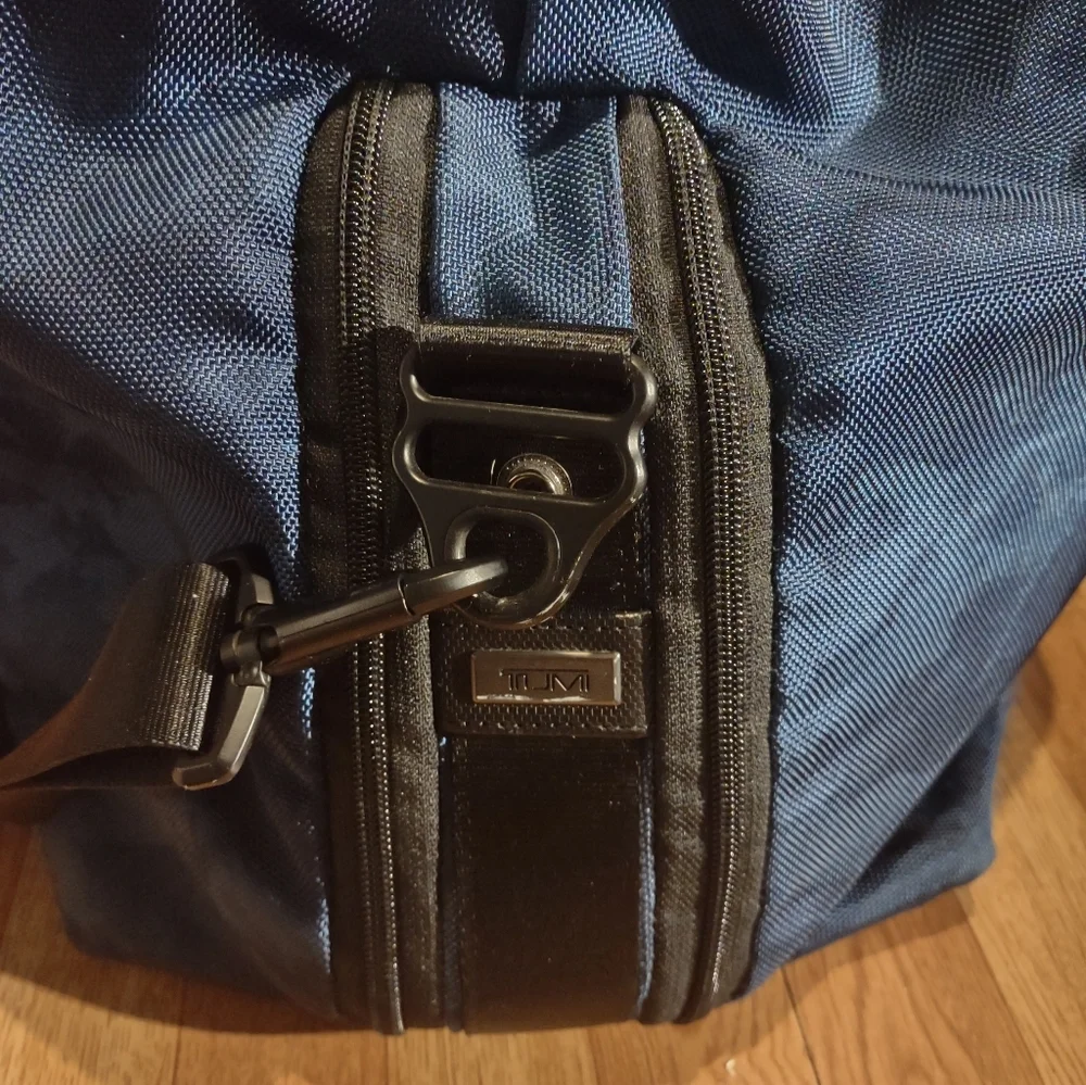 Tumi Alpha 3 Double Expansion Satchel Carry On Duffle